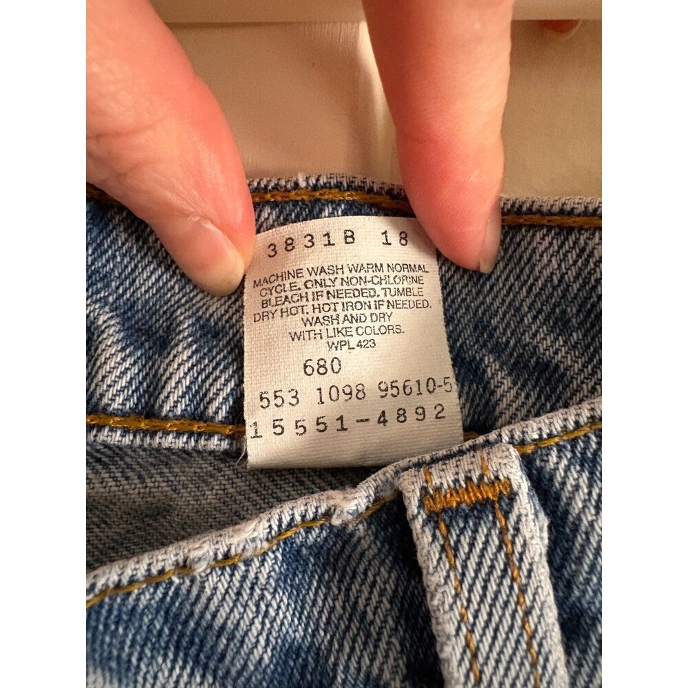 Rare vtg Levi's 550 Jeans Women's 10 USA Made Light Wash Tapered leg Relaxed 90s - Picture 6 of 16